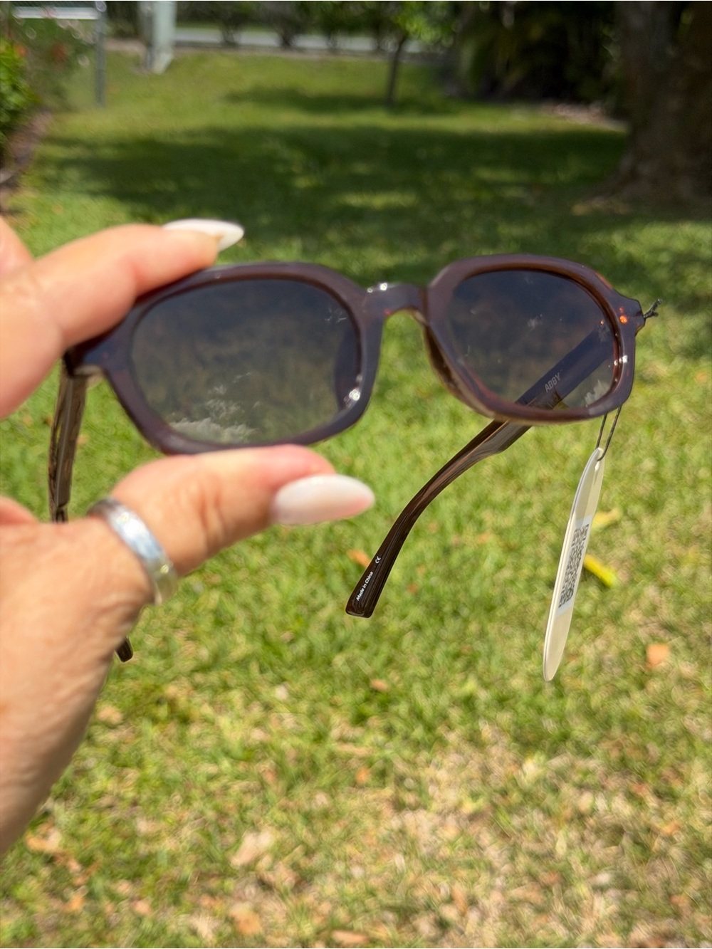 OTRA EYEWARE  Chocolate Sunglasses In Nia - Picture 8 of 14